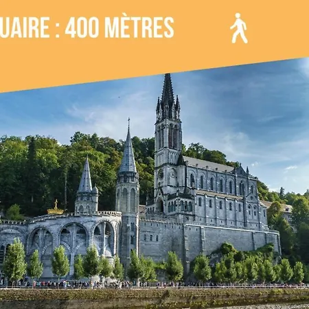 Madonna élégance * Lourdes